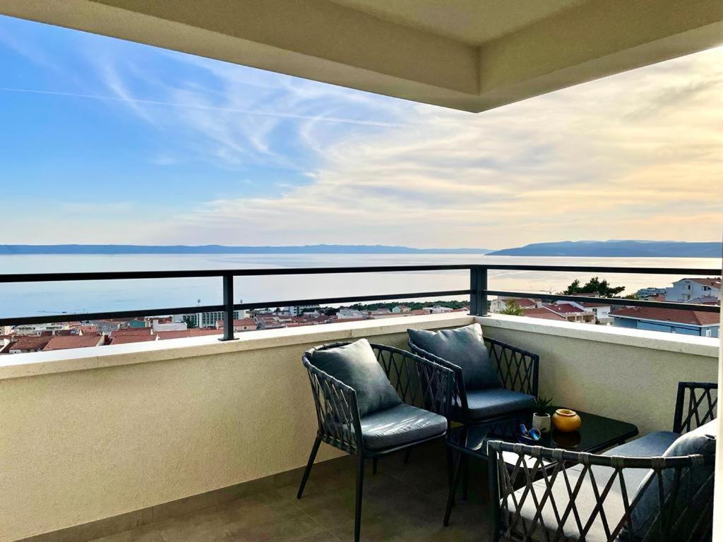 Apartment Linda With Panoramic Sea View Makarska Exterior foto